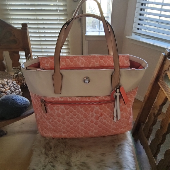 Coach Handbags - Beyond EUC Coach Peach Multicolor Restort F27783